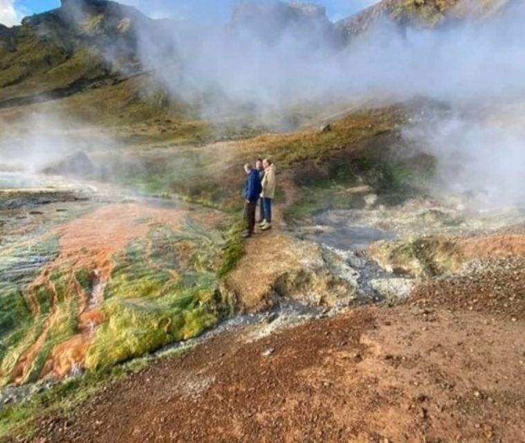 from-reykjavik-helicopter-tour-to-hengill-with-landing