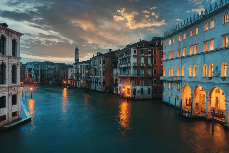 from-rome-venice-private-tour-by-lamborghini-with-gondola