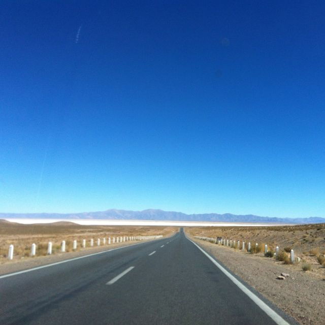 from-salta-salinas-grandes-purmamarca-los-colorados-hike