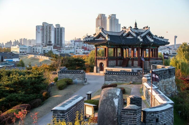 from-seoul-suwon-hwaseong-fortress-folk-village-day-tour