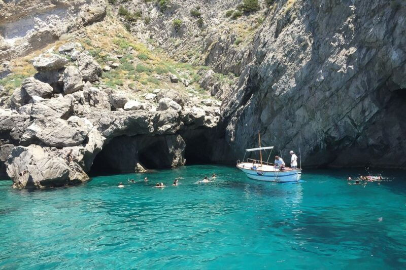 from-sorrento-to-capri-and-positano-private-boat-tour