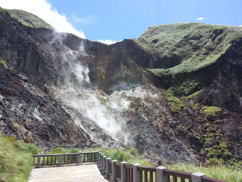 from-taipei-beitou-and-yangmingshan-national-park-day-tour