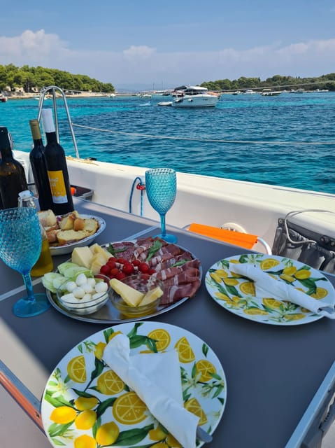 from-trogir-day-sailing-private-tour