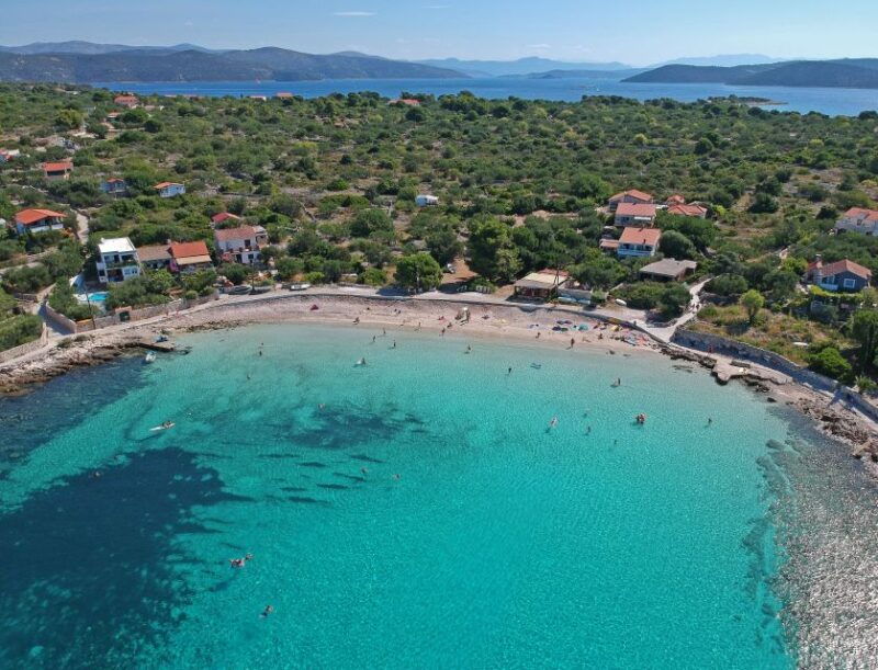 from-trogir-split-islands-brac-solta-blue-lagoon