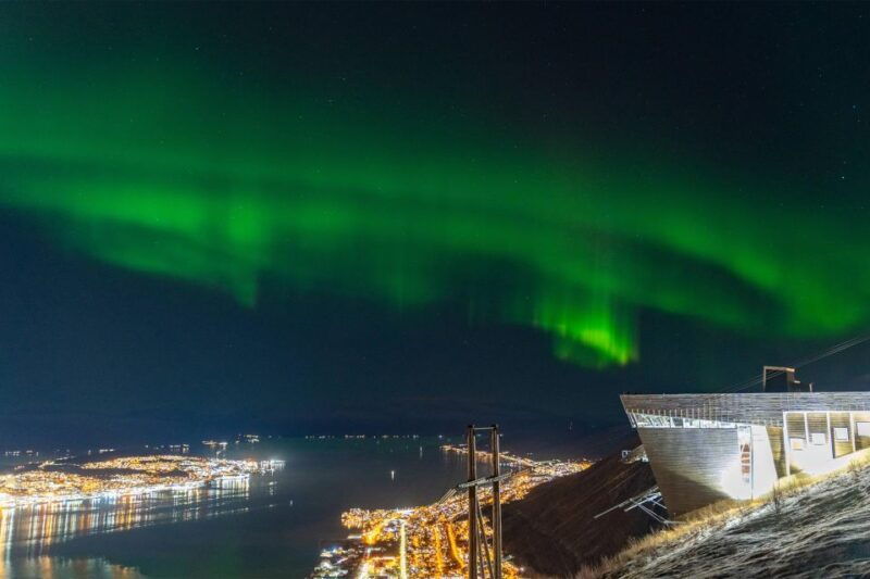 from-tromso-evening-fjellheisen-snowshoe-hike-and-cable-car