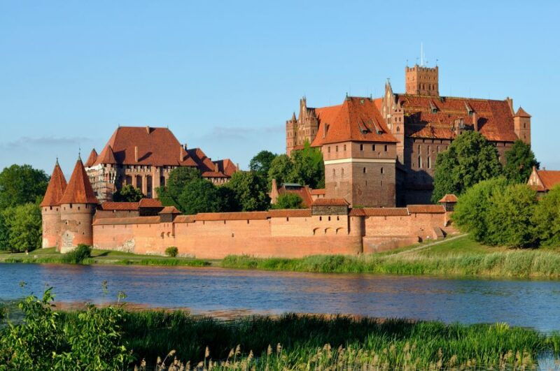 from-warsaw-tour-to-malbork-castle-and-gdansk-or-sopot