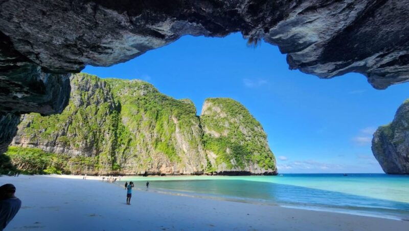 full-day-phi-phi-islands-krabi-private-speedboat-charter