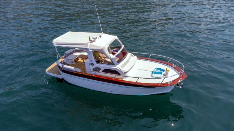 full-day-private-boat-tour-of-capri-from-positano