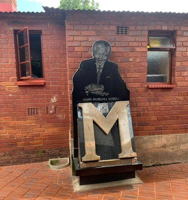 full-day-tour-of-soweto-johannesburg-and-apartheid-museum