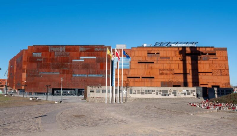 gdansk-european-solidarity-centre-guided-tour-2