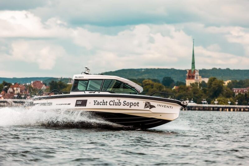 gdansk-sopot-private-cruise-on-a-sports-motorboat