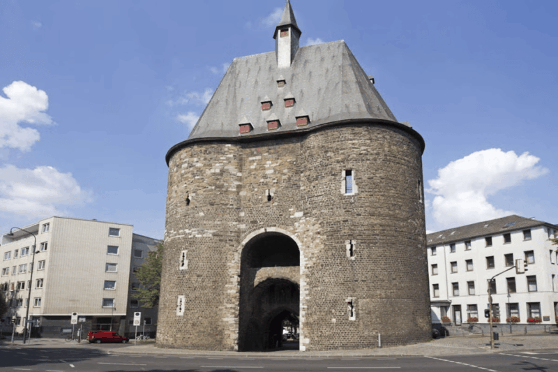 germany-cologne-to-aachen-train-tour