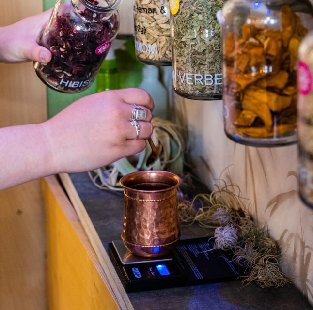 gin-school-distill-you-own-gin-cocktails-tastings-food