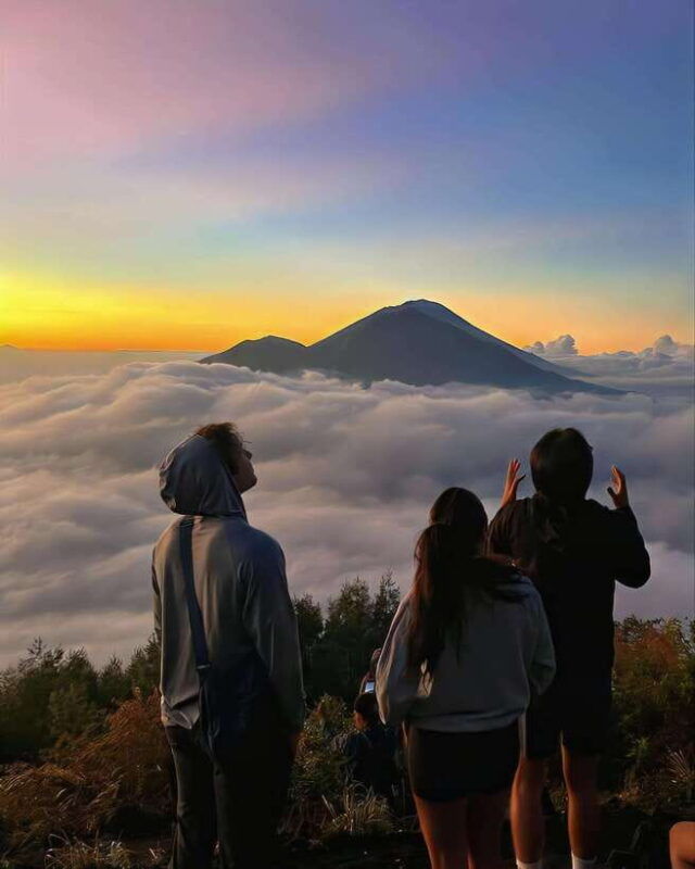 golden-sunrise-trek-hot-springs-escape-all-inclusive
