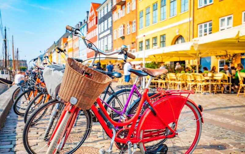 grand-bike-tour-of-copenhagen-old-town-attractions-nature