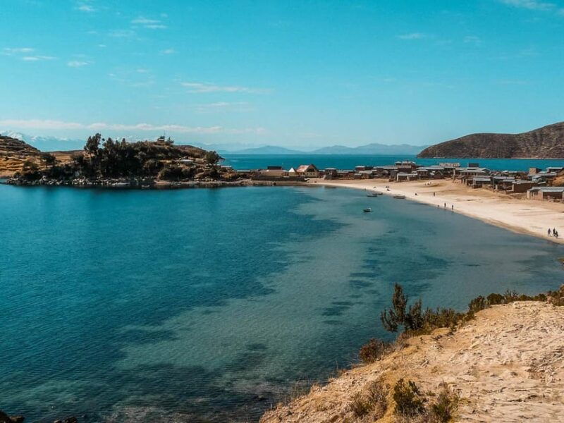 group-excursion-to-lake-titicaca-and-sun-island