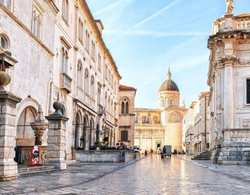 group-tour-dubrovnik-walking-tour-1h-duration-930am-6pm