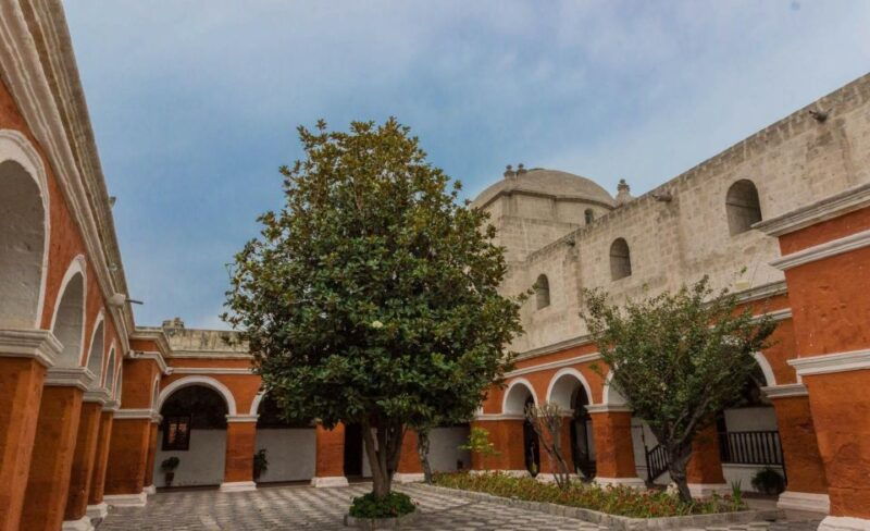 guided-tour-of-arequipa-and-the-santa-catalina-monastery-2