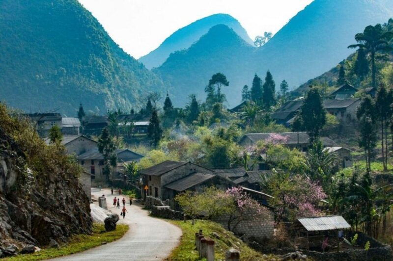 ha-giang-loop-3d2n-motobike-tour-from-hanoi