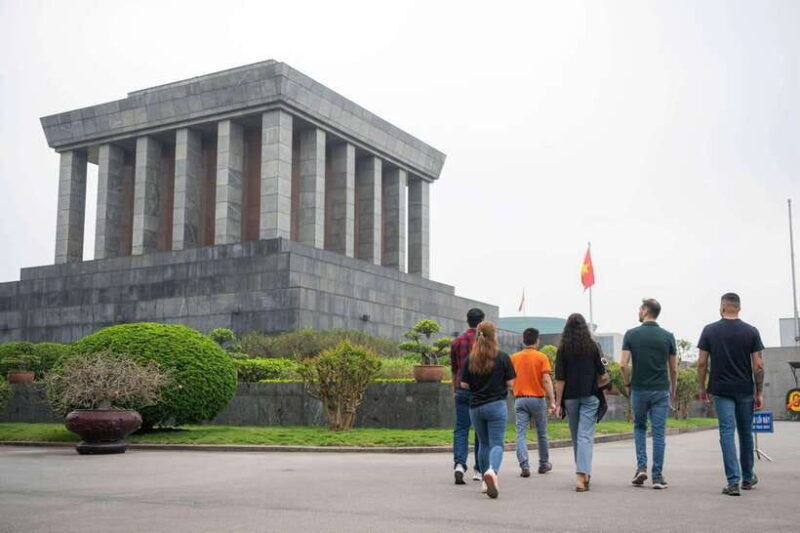 ha-noi-luxury-city-half-day-tour-morning-3
