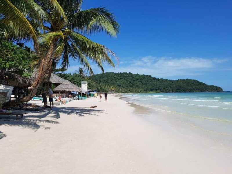 half-day-explore-south-island-and-sunrise-flight-phu-quoc