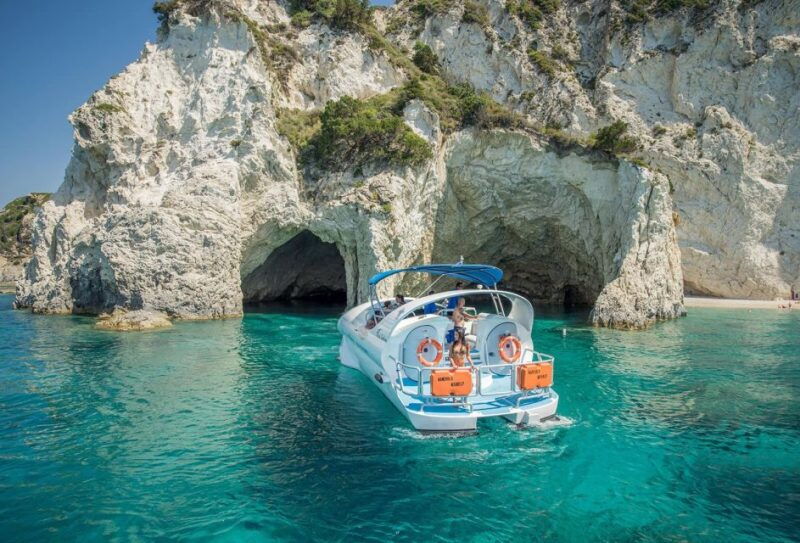 half-day-tour-to-turtle-island-keri-caves