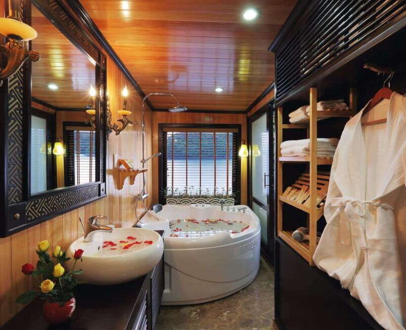 halong-bay-by-overnight-cruise-with-kayak-and-squid-fishing