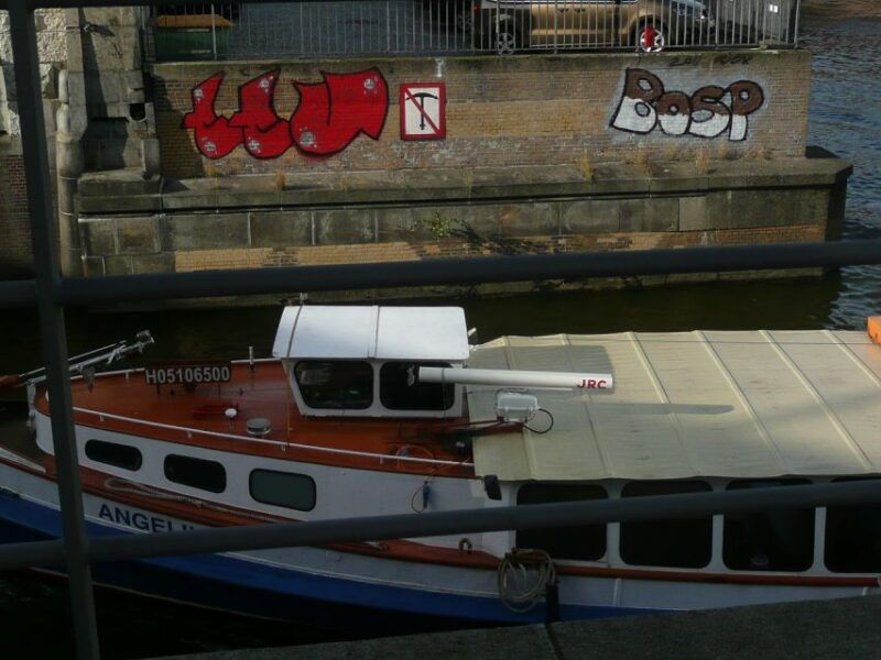 hamburg-bike-tour-of-the-speicherstadt-old-harbor