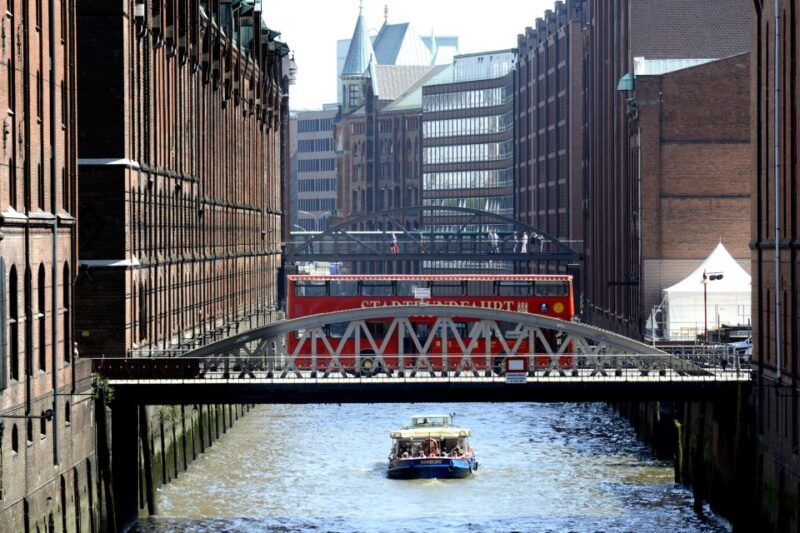 hamburg-discovery-bus-tour-with-harbor-alster-lake-cruise