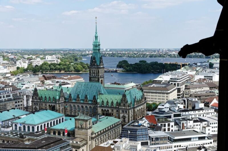 hamburg-english-bike-tour-around-the-outer-alster-lake