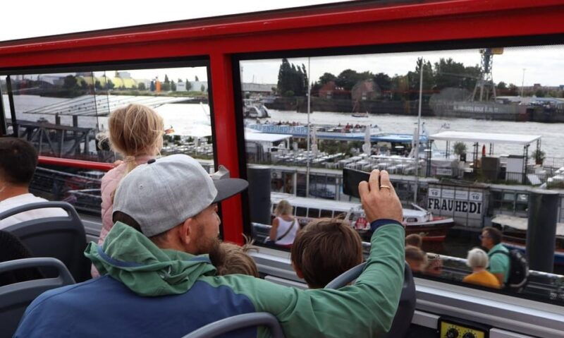 hamburg-hop-on-hop-off-tour-classic-line-family-ticket