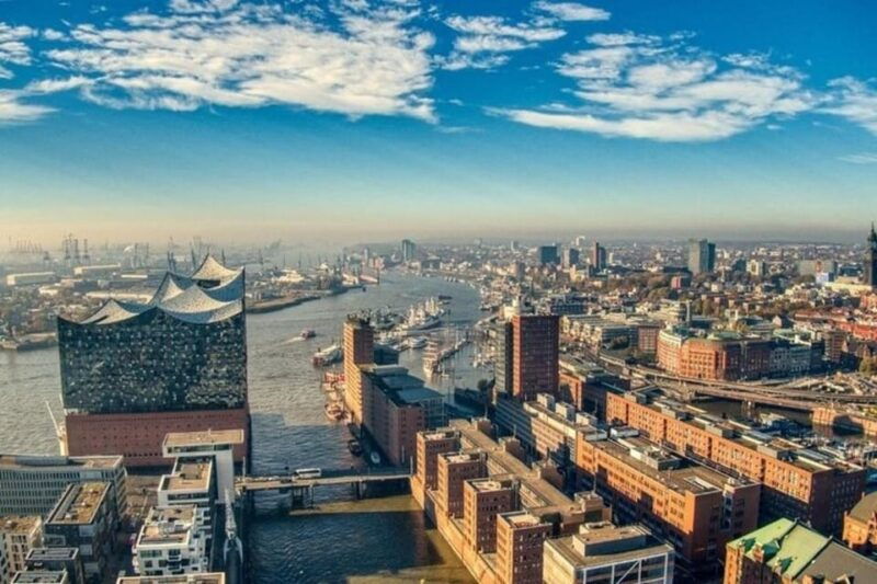 hamburg-old-town-walking-tour-with-a-guide