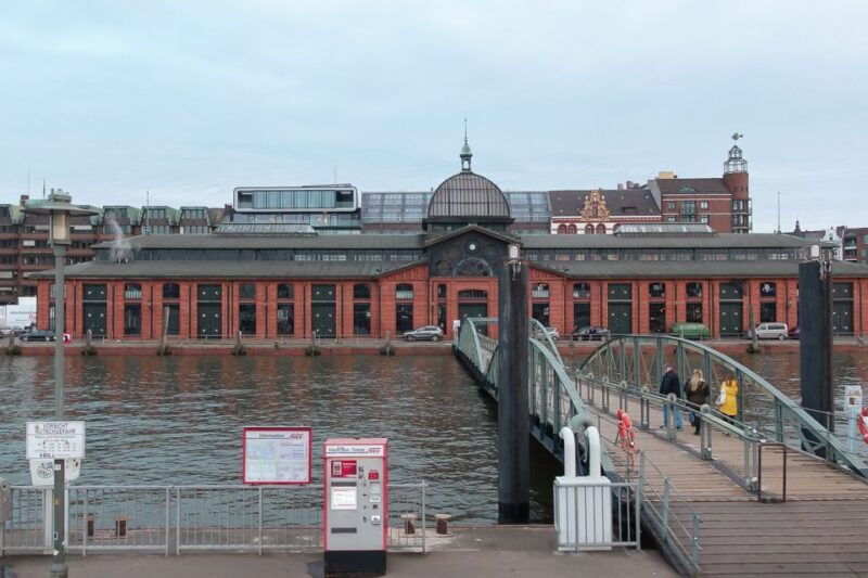 hamburg-reeperbahn-port-fish-market-morning-tour