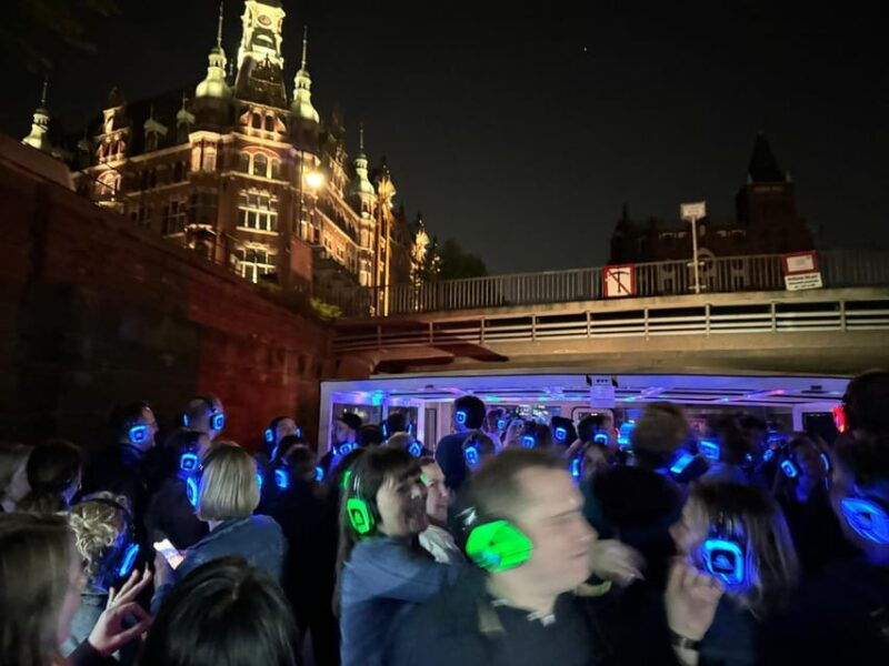 hamburg-silent-disco-party-on-board-for-the-836th-hamburg-harbor-birthday