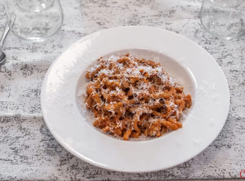 hands-on-pasta-dessert-cooking-class-in-milan
