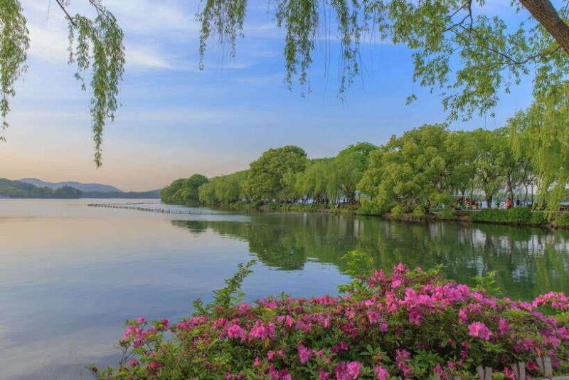 hangzhou-west-lake-and-tea-plantation-day-trip