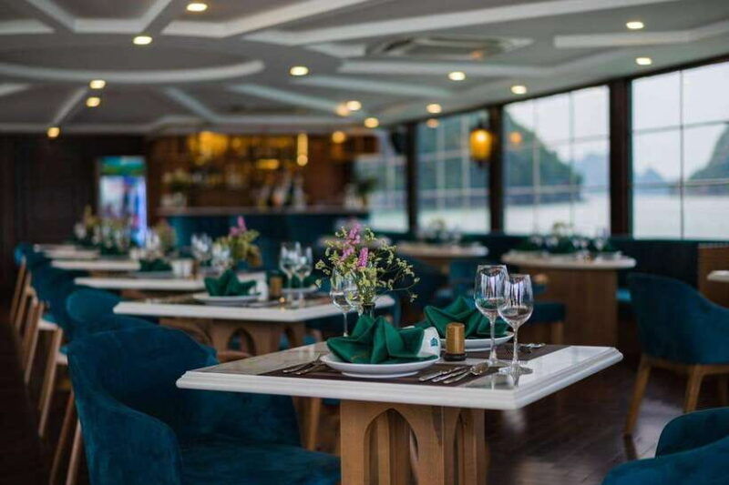 hanoi-ha-long-bay-cruise-5-stars-and-kaykaying