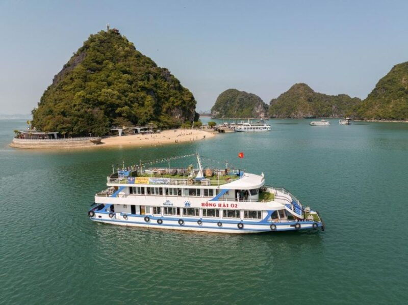 hanoi-halong-bay-cruise-with-lunch-caves-and-kayaking