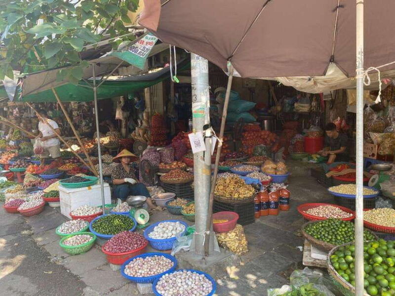 hanoi-local-life-in-the-old-quarter-private-walking-tour