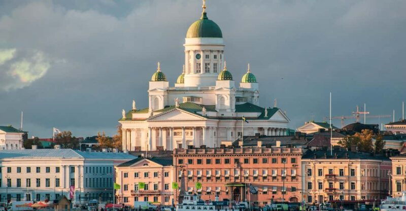 helsinki-architectural-highlights-guided-walking-tour