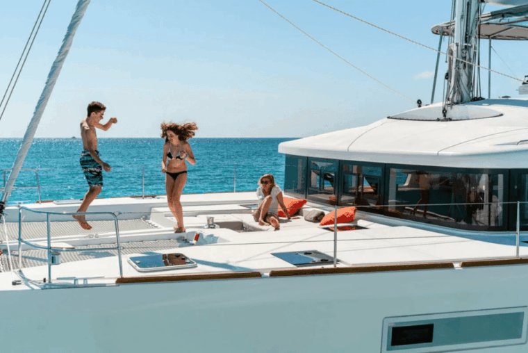 heraklion-dia-island-family-kid-friendly-catamaran-cruise