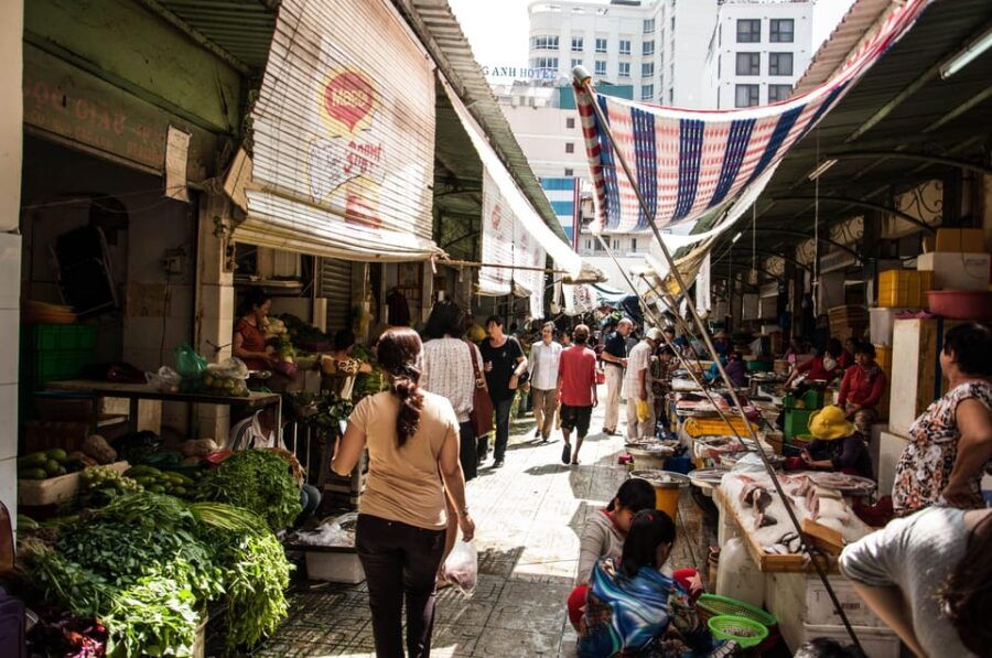 ho-chi-minh-city-city-highlights-tour-by-cyclo-with-meal