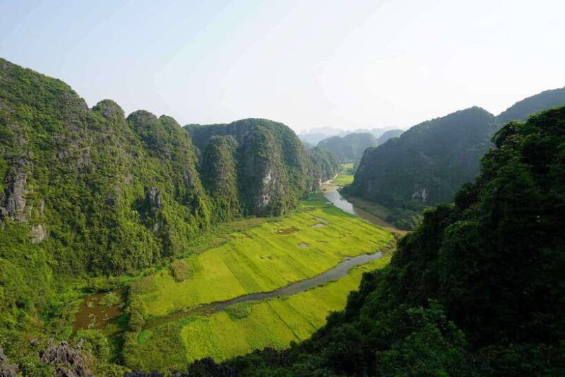 hoa-lu-tam-coc-mua-cave-bich-dong-pagoda-cycling-from-nbinh