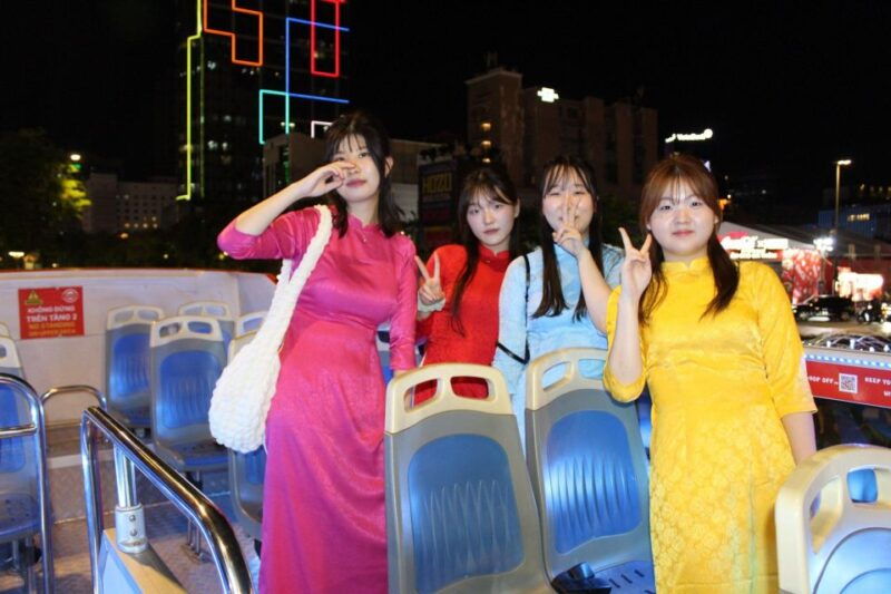 hochiminh-city-1round-bus-tour-dinner-on-cruise-by-anhviet