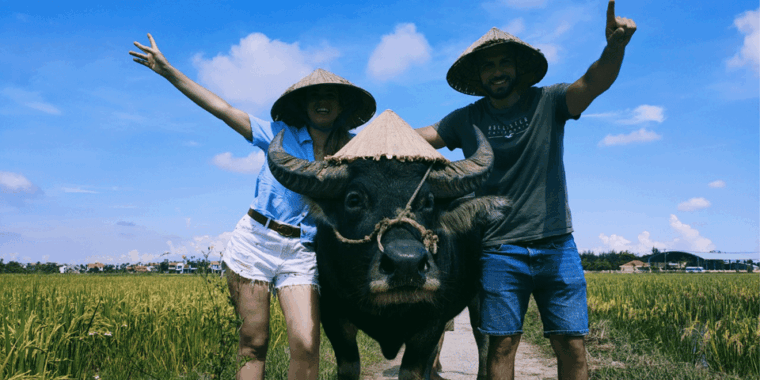 hoi-an-farming-and-fishing-by-bicycle-at-tra-que-village