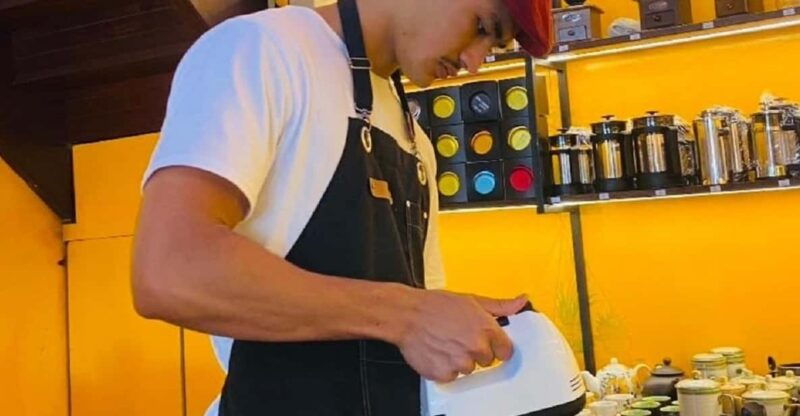 hoi-an-hand-on-making-vietnamese-coffee-class