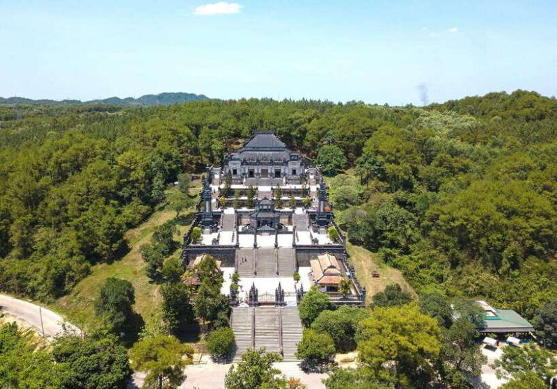 hoi-an-private-day-trip-to-imperial-city-hue