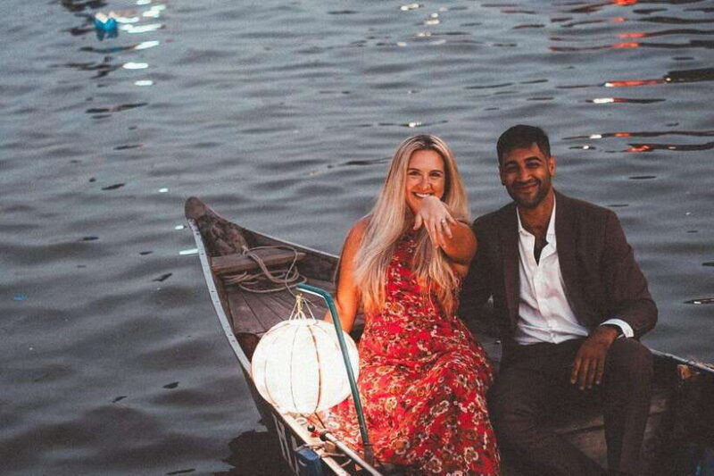 hoi-an-sunset-boat-proposal-couple-photoshoot-tour