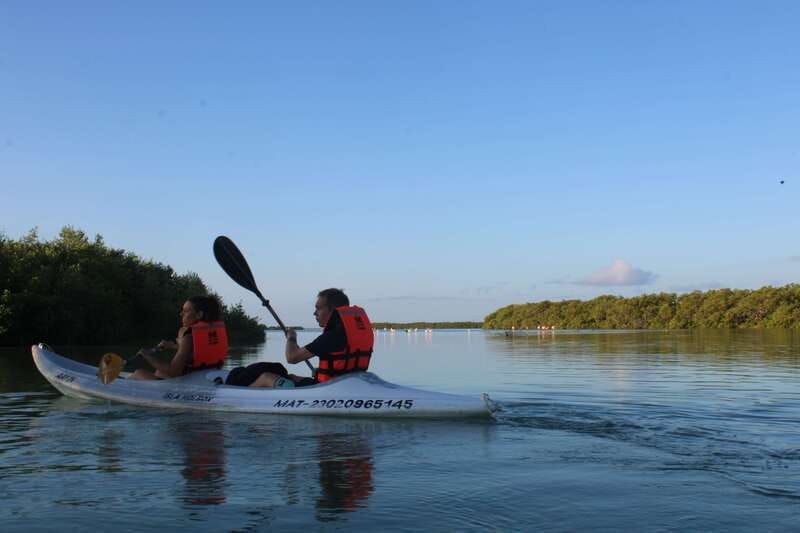 holbox-guided-sunrise-sunset-kayak-tour-by-mangrove-reserve