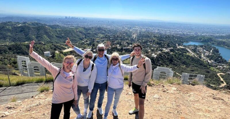 hollywood-sign-hiking-to-the-sign-with-a-french-tour-guide